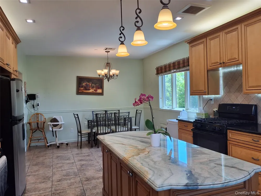 40 Herrick Avenue #201 Spring Valley, NY 10977