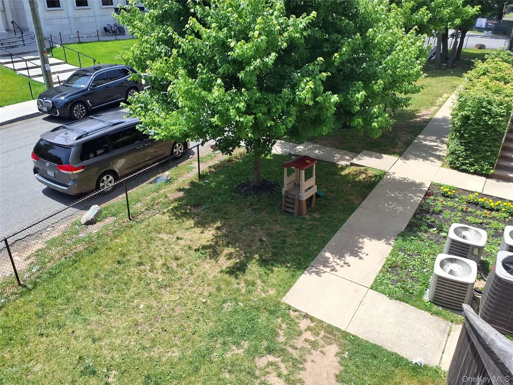 40 Herrick Avenue #201 Spring Valley, NY 10977