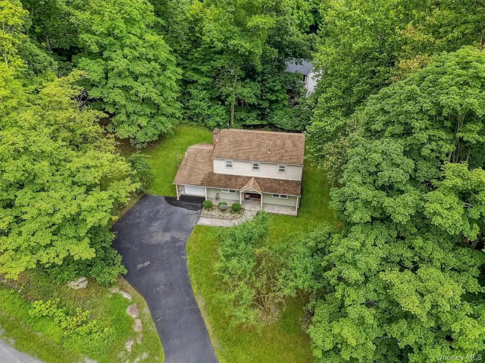 2 Lilac Hill Road New Windsor, NY 12553