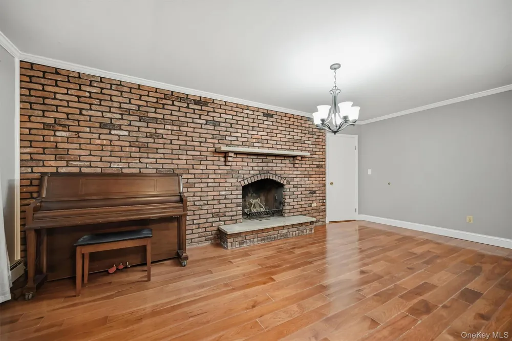 2 Lilac Hill Road New Windsor, NY 12553