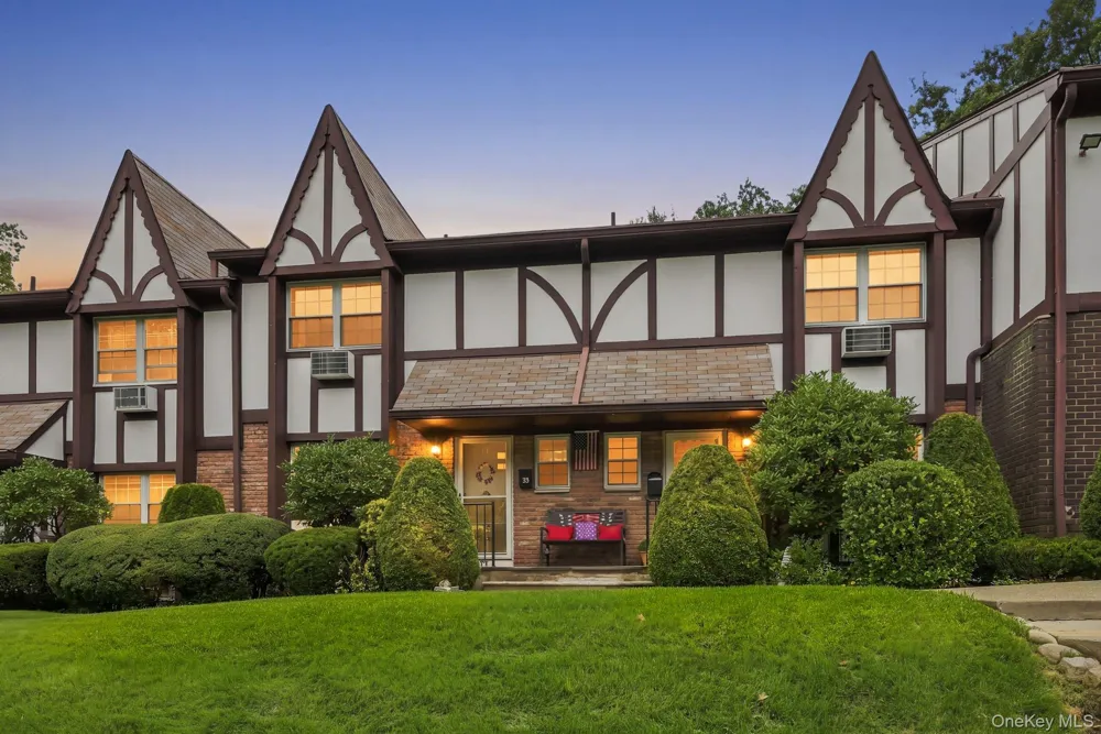 72 Yorkshire Drive Suffern, NY 10901