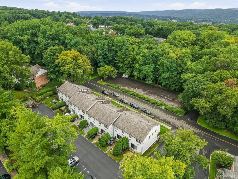 72 Yorkshire Drive Suffern, NY 10901