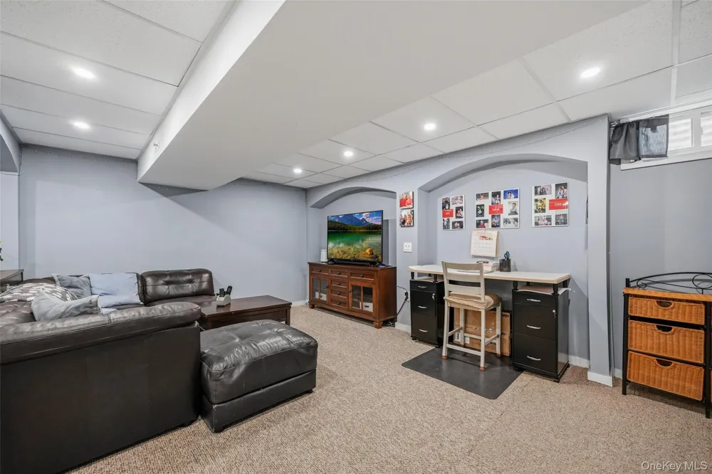 72 Yorkshire Drive Suffern, NY 10901