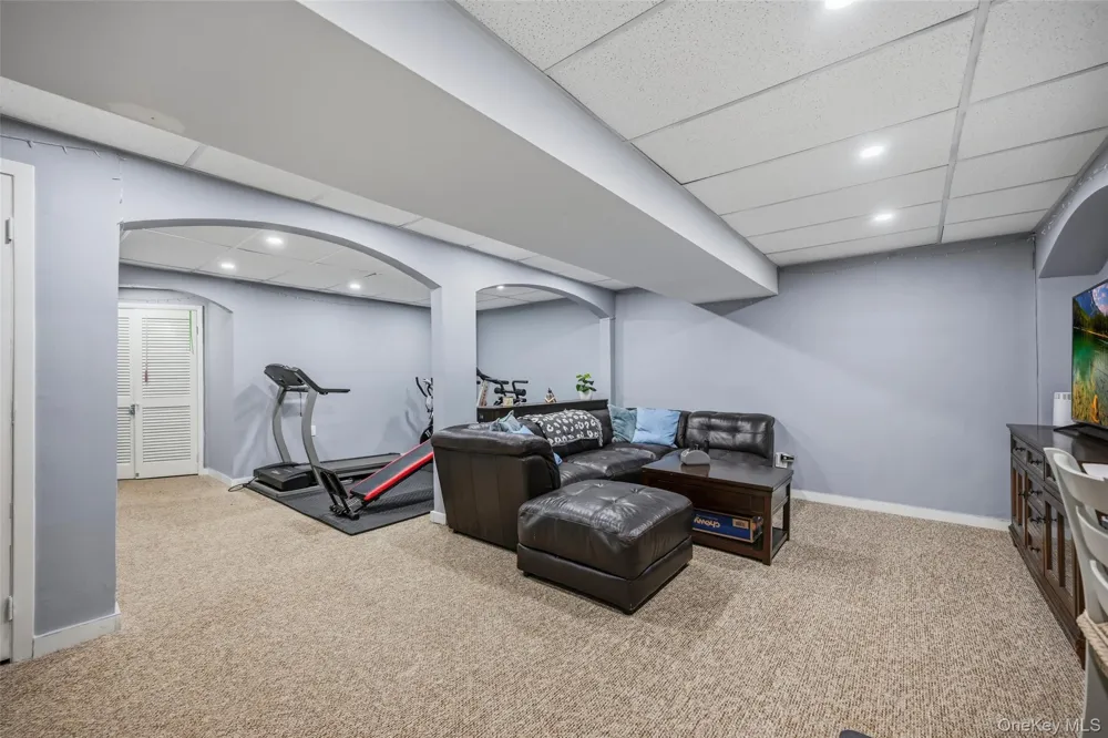 72 Yorkshire Drive Suffern, NY 10901