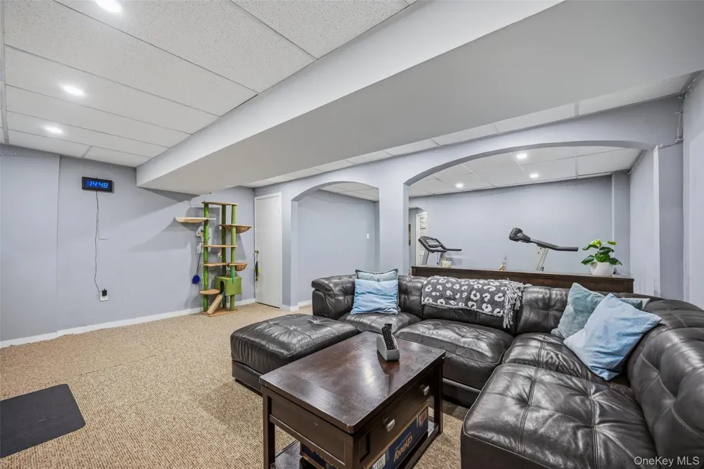 72 Yorkshire Drive Suffern, NY 10901