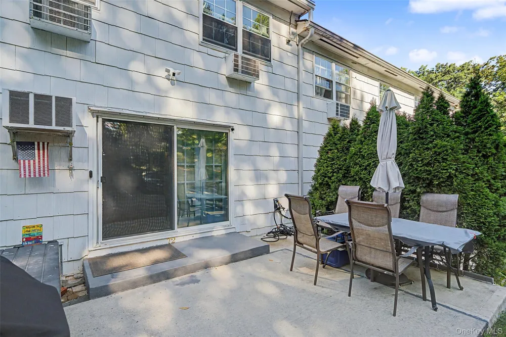 72 Yorkshire Drive Suffern, NY 10901