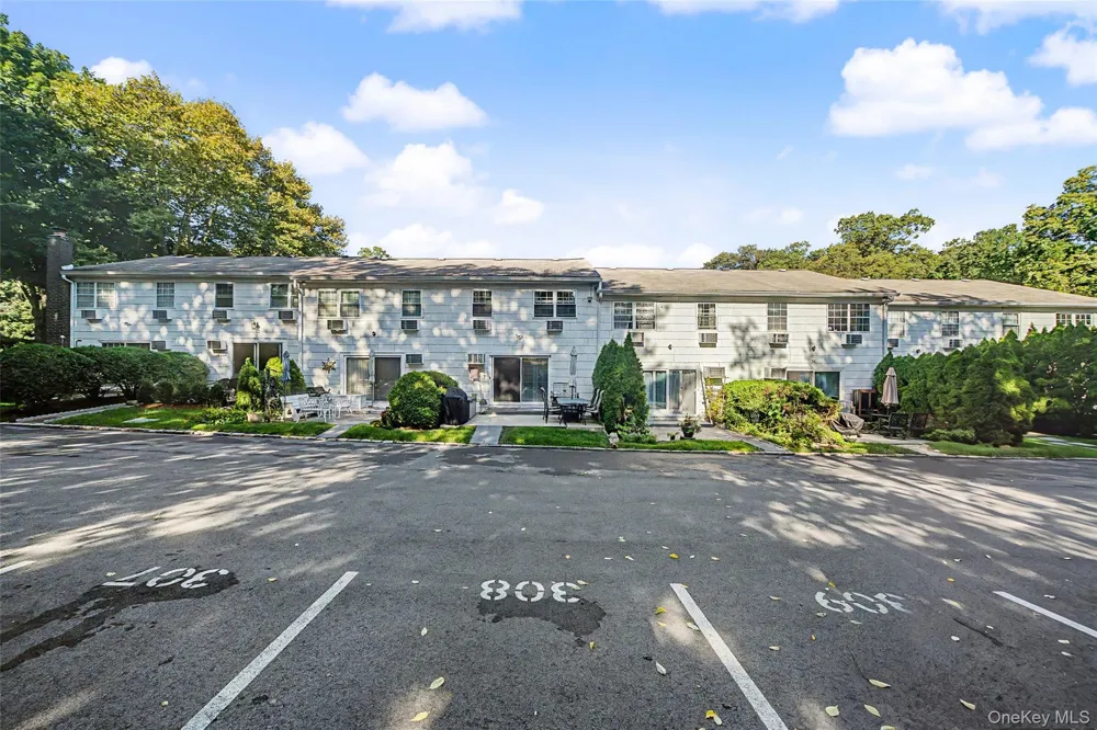 72 Yorkshire Drive Suffern, NY 10901