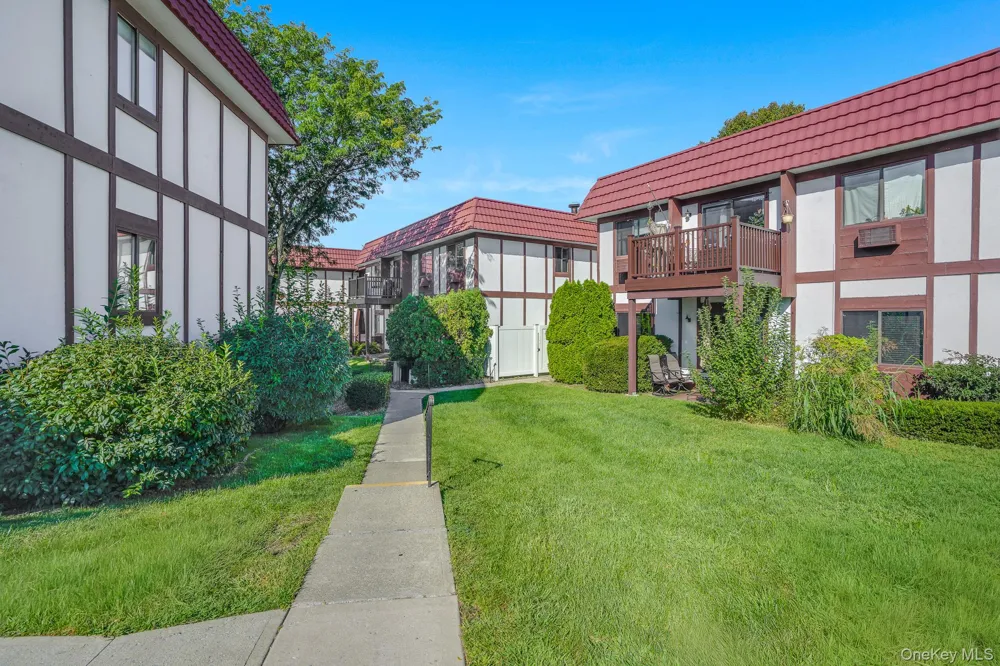 12 Skyline Drive #8 Fishkill, NY 12524