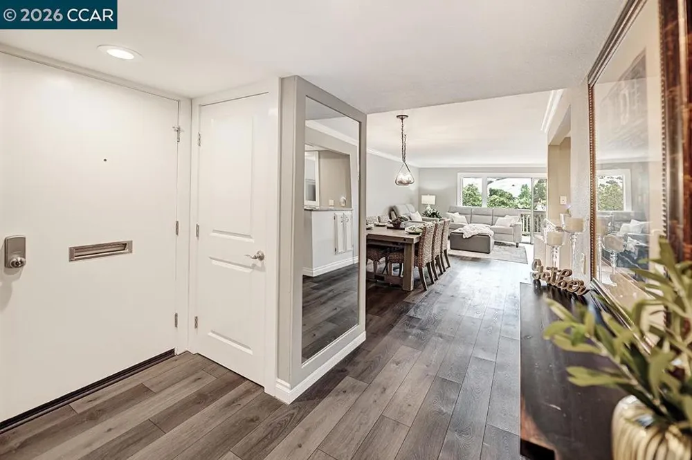 3248 Tice Creek Dr #4 Walnut Creek, CA 94595