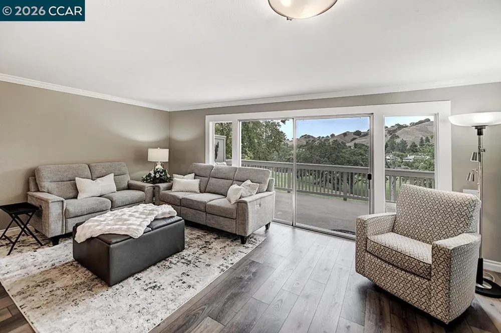 3248 Tice Creek Dr #4 Walnut Creek, CA 94595