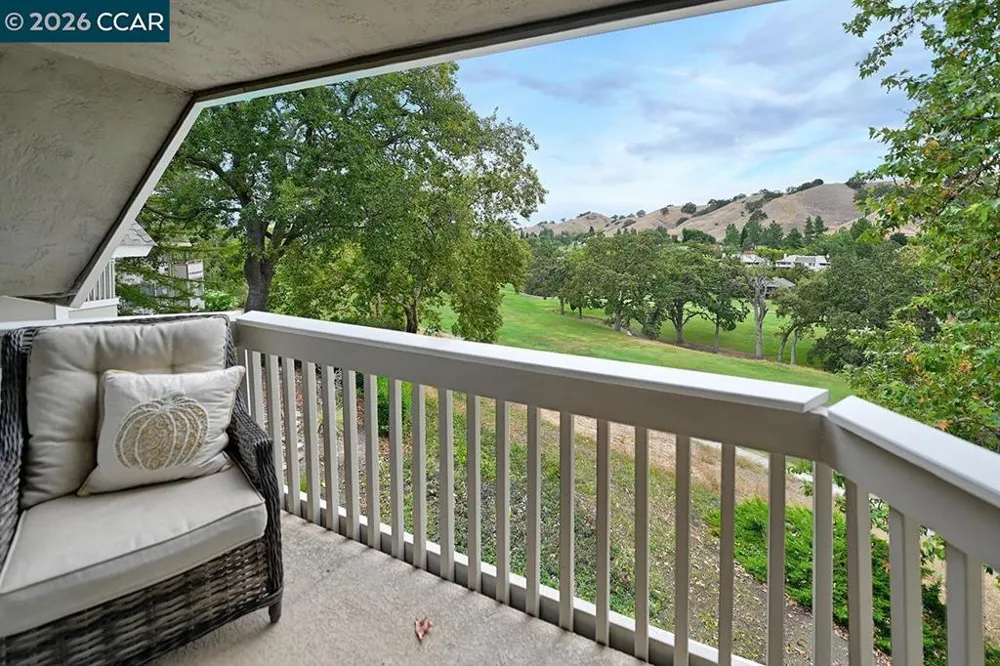 3248 Tice Creek Dr #4 Walnut Creek, CA 94595