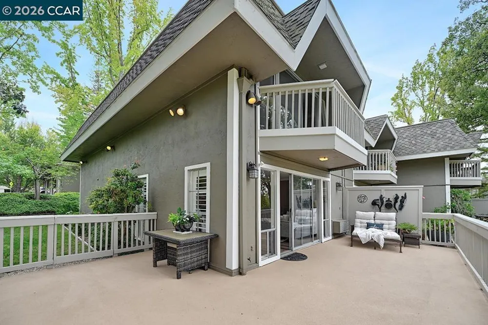 3248 Tice Creek Dr #4 Walnut Creek, CA 94595