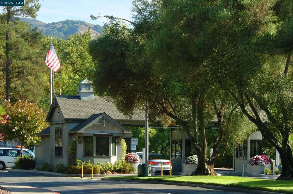 3248 Tice Creek Dr #4 Walnut Creek, CA 94595
