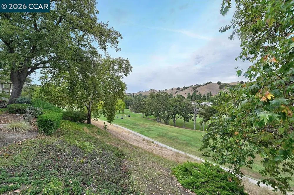 3248 Tice Creek Dr #4 Walnut Creek, CA 94595