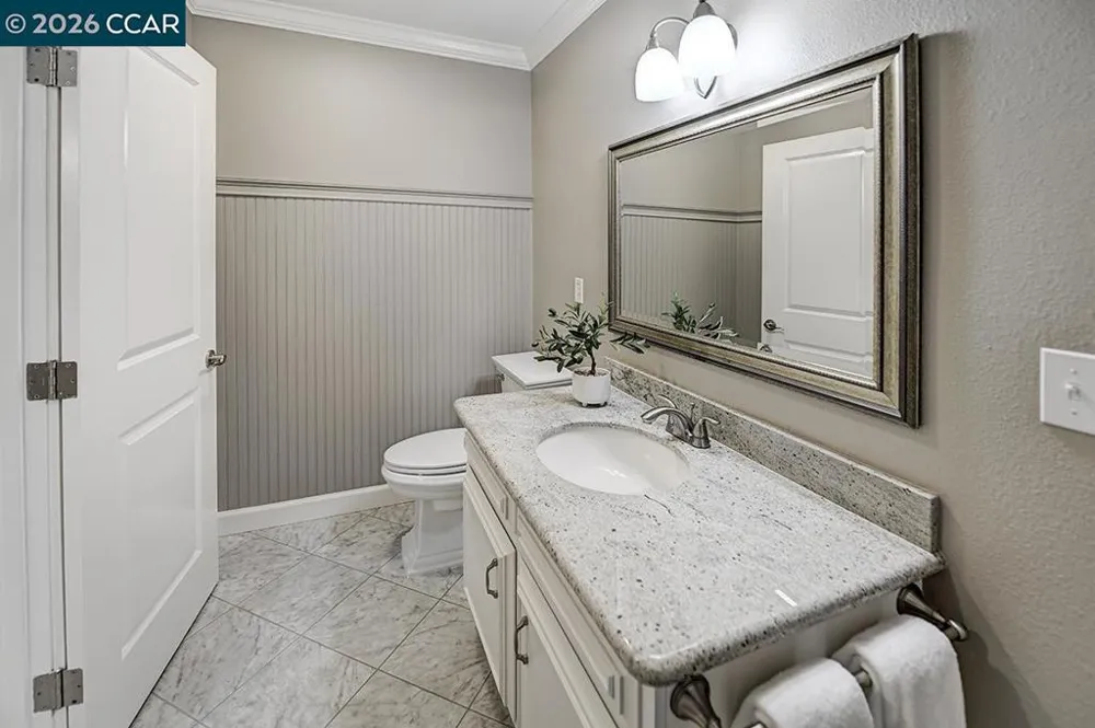 3248 Tice Creek Dr #4 Walnut Creek, CA 94595