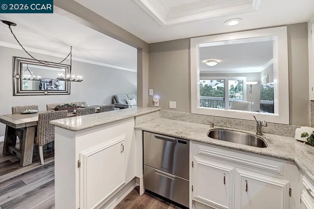 3248 Tice Creek Dr #4 Walnut Creek, CA 94595