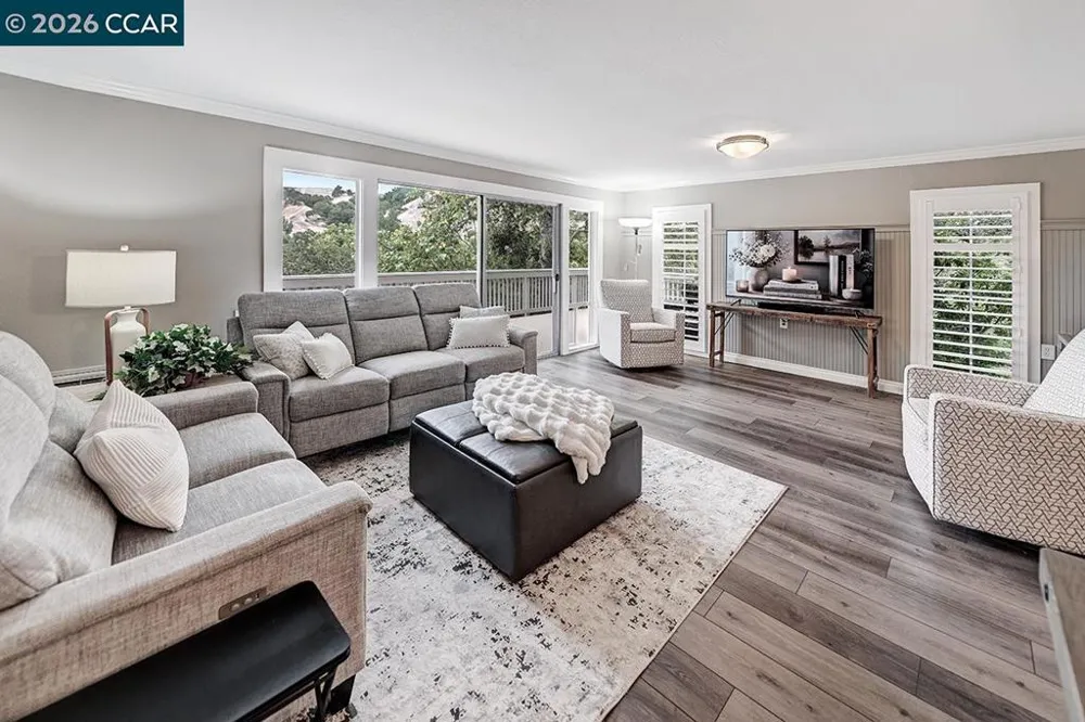 3248 Tice Creek Dr #4 Walnut Creek, CA 94595