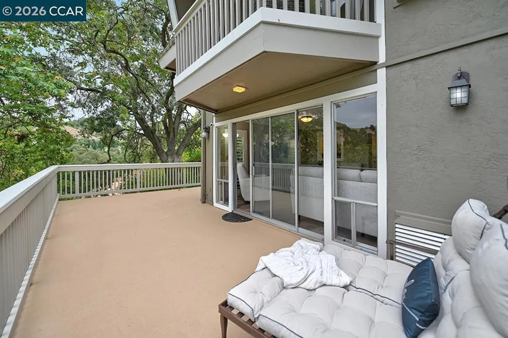 3248 Tice Creek Dr #4 Walnut Creek, CA 94595