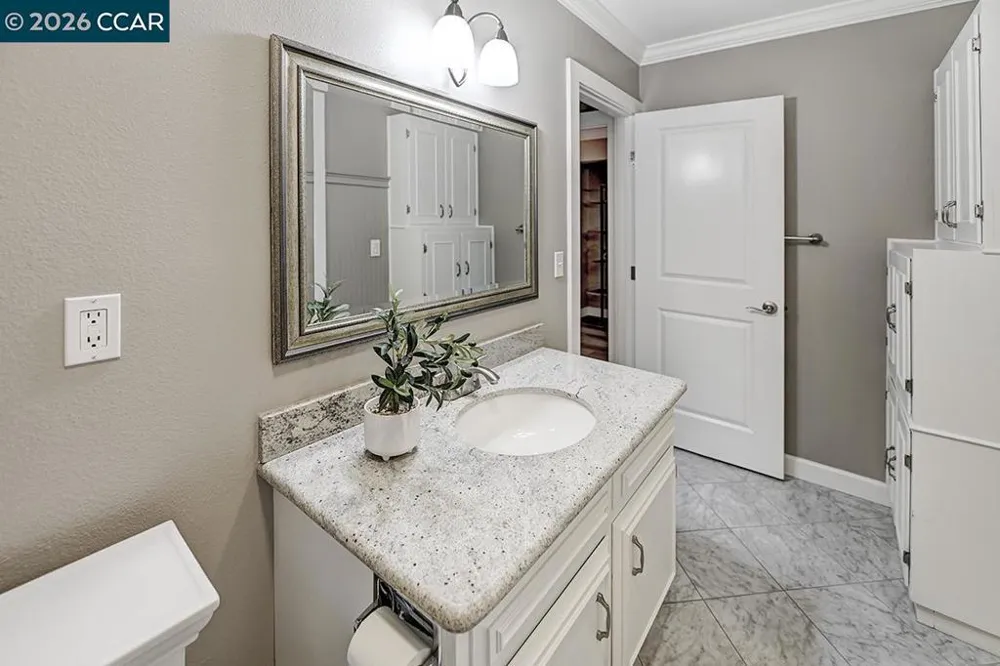 3248 Tice Creek Dr #4 Walnut Creek, CA 94595