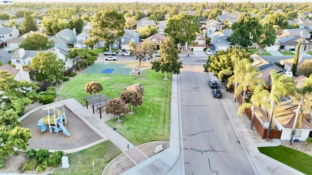 1910 Harvest Landing Ct Tracy, CA 95376