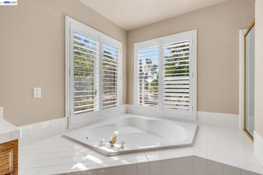 1910 Harvest Landing Ct Tracy, CA 95376