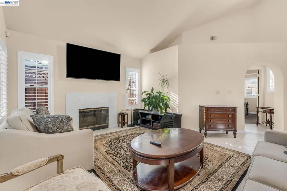 1910 Harvest Landing Ct Tracy, CA 95376