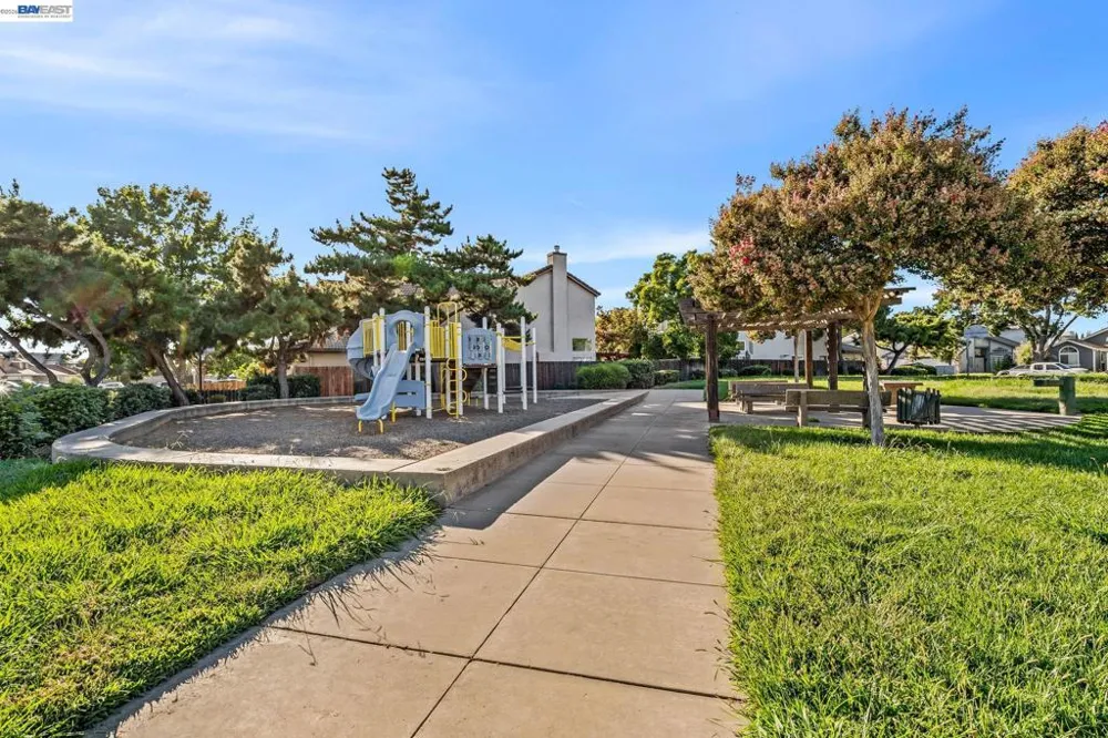 1910 Harvest Landing Ct Tracy, CA 95376