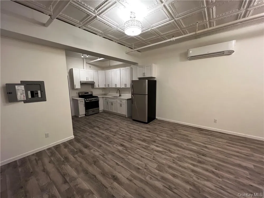 102 North Street #4 Middletown, NY 10940