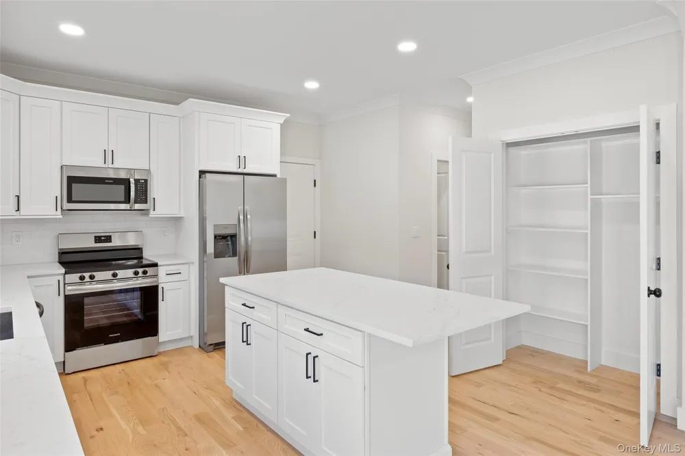 557 Canal Road Mount Sinai, NY 11766