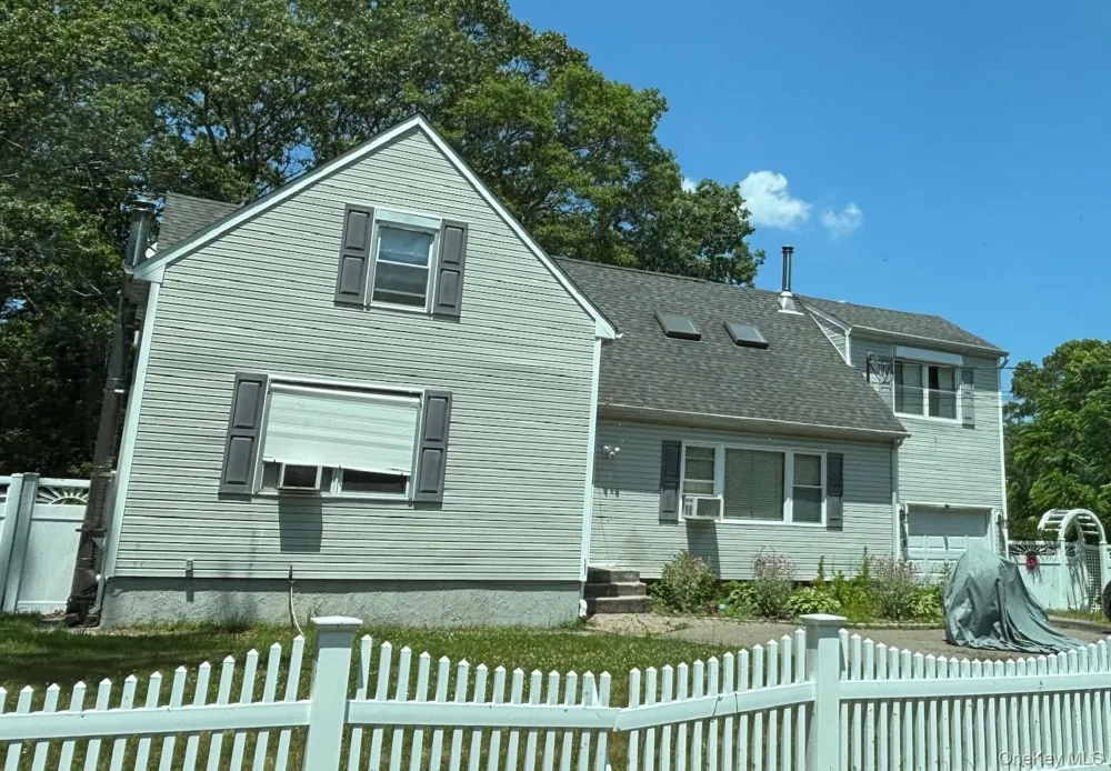 63 Washington Avenue Mastic Beach, NY 11951