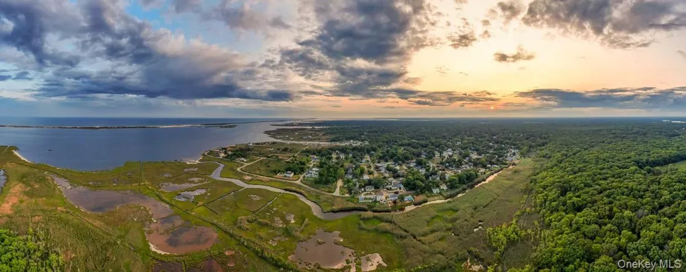 63 Washington Avenue Mastic Beach, NY 11951