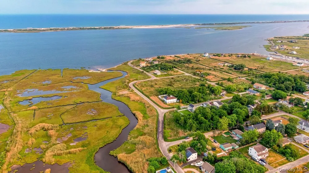 63 Washington Avenue Mastic Beach, NY 11951