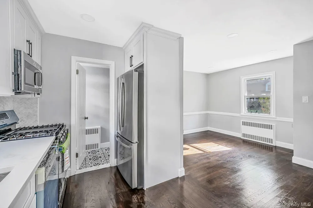 1 Hudson Court Lynbrook, NY 11563