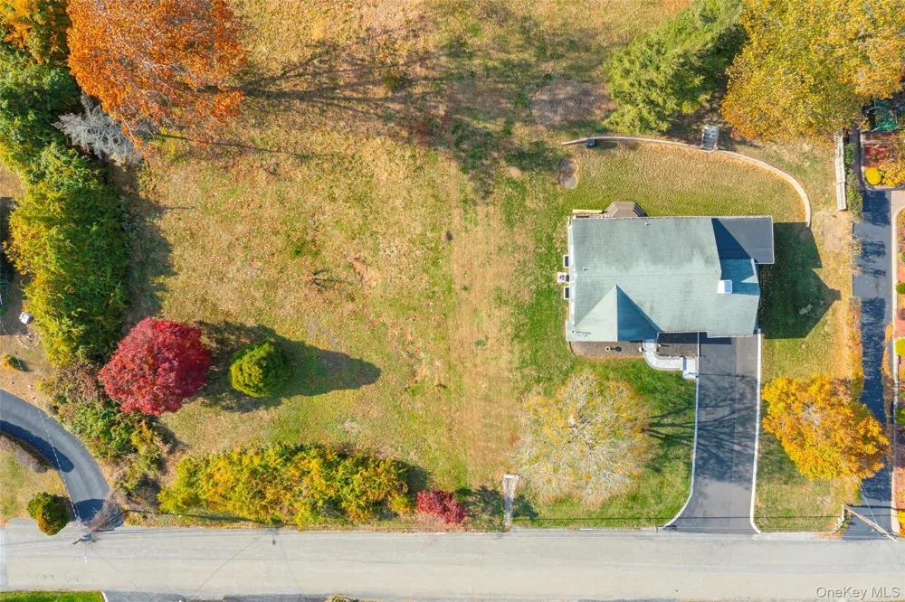 39 Susan Drive Balmville, NY 12550