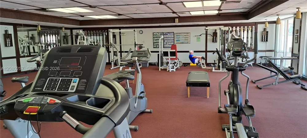 3030 Marcos Dr #T302 Aventura, FL 33160
