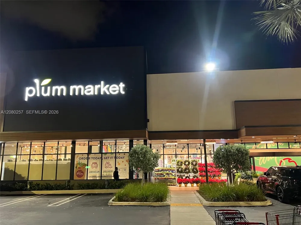 3030 Marcos Dr #T302 Aventura, FL 33160