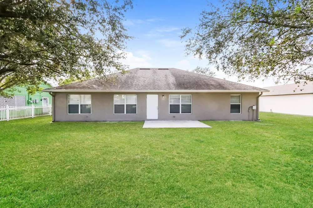2431 SE GILBERT AVENUE Port St. Lucie, FL 34952