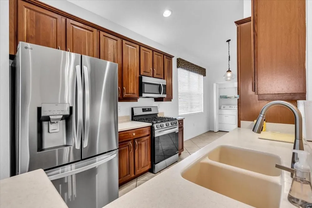 6393 ROOKERY CIRCLE Bradenton, FL 34203