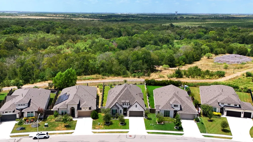14808 Kira Lane Manor, TX 78653