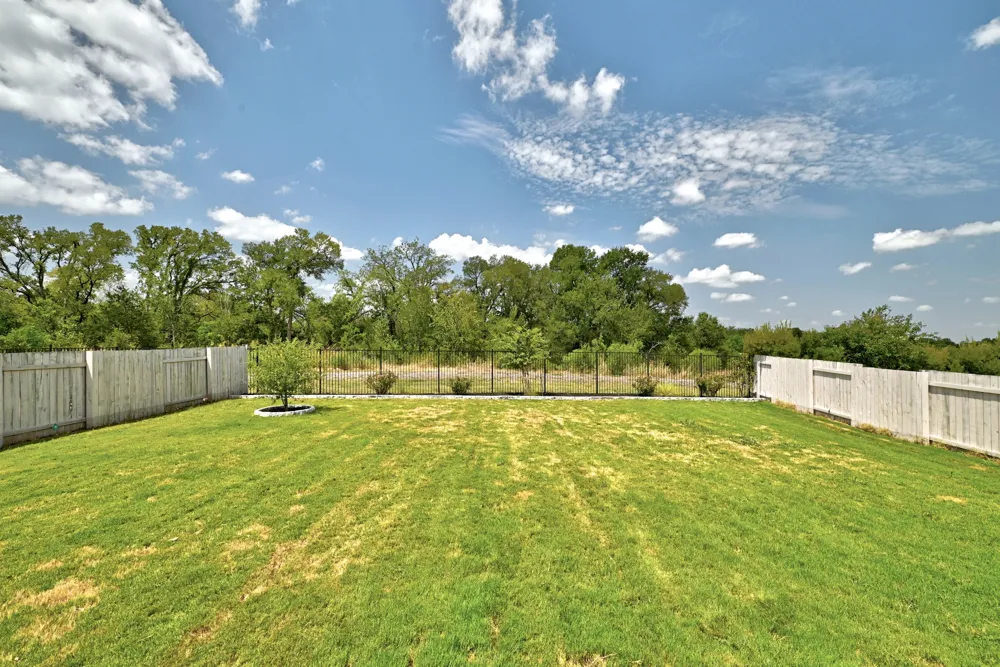 14808 Kira Lane Manor, TX 78653