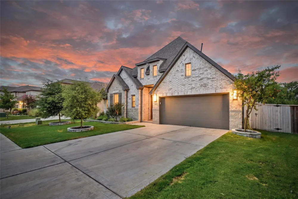 14808 Kira Lane Manor, TX 78653