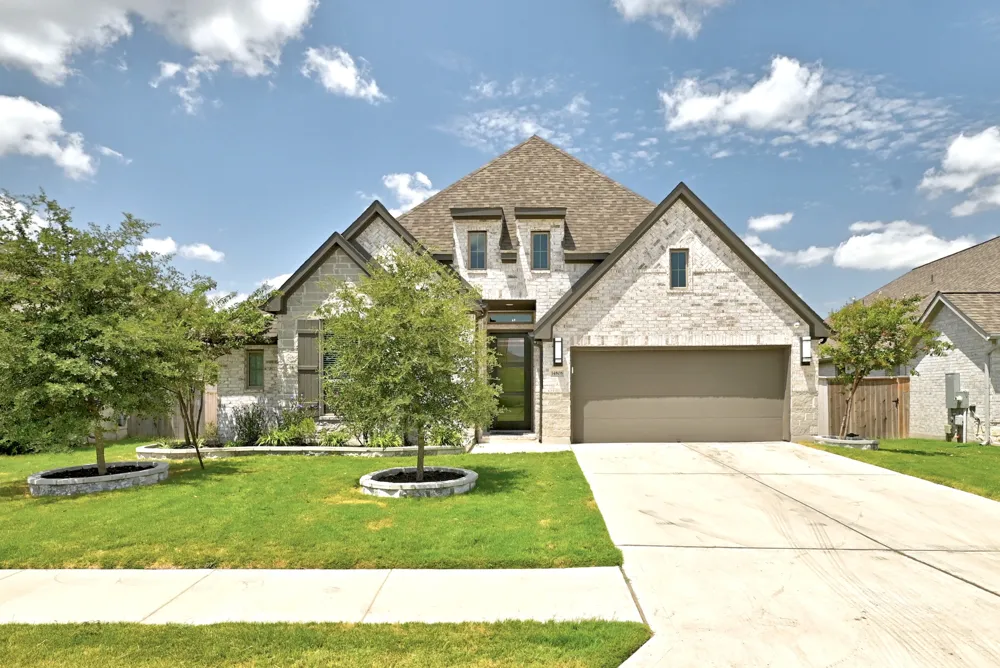 14808 Kira Lane Manor, TX 78653