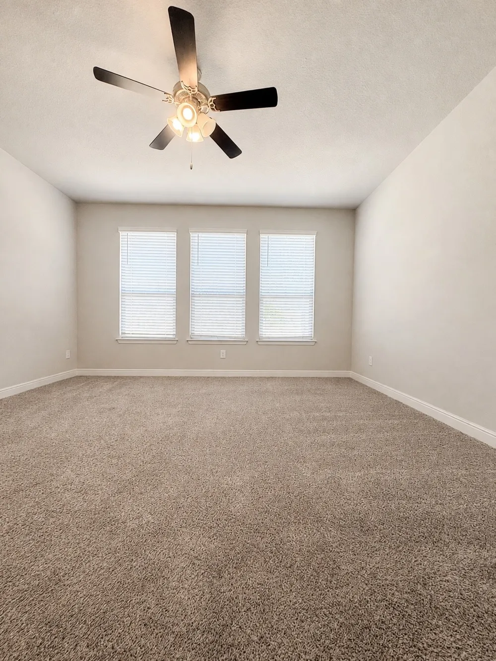 1232 Kerrville Lane Weatherford, TX 76087