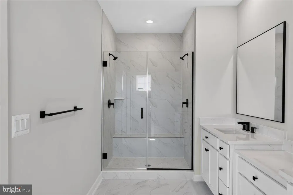 21847 EXPRESS TER Ashburn, VA 20147