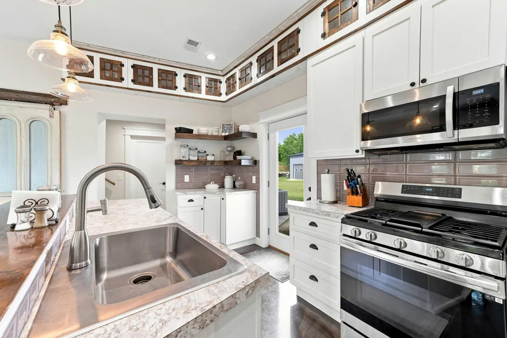 10268 Graham Road Plainwell, MI 49080