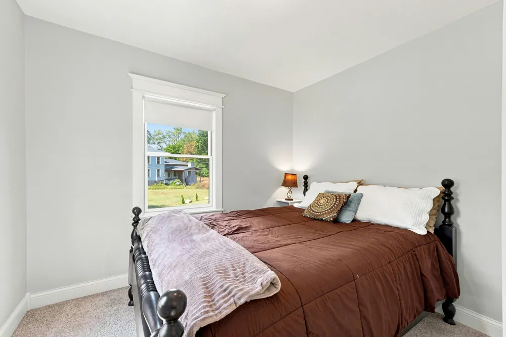 10268 Graham Road Plainwell, MI 49080