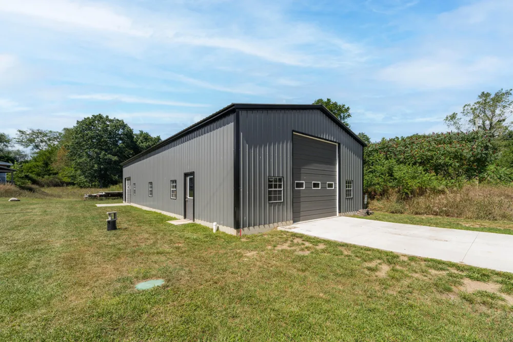 10268 Graham Road Plainwell, MI 49080