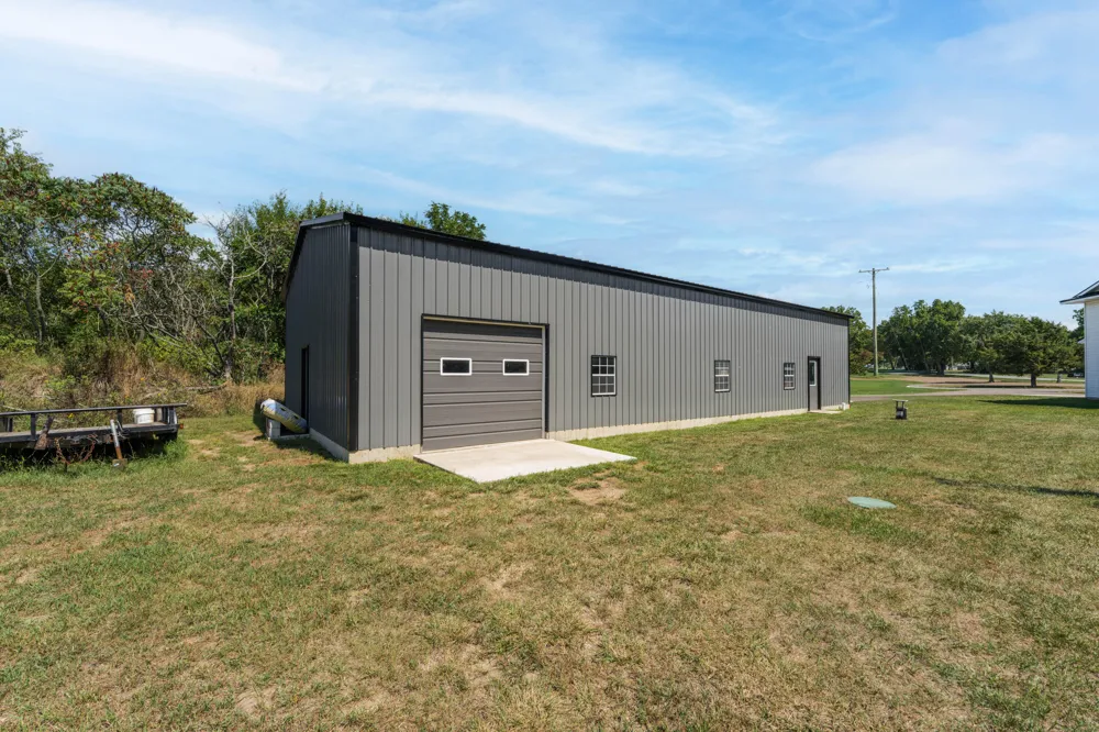 10268 Graham Road Plainwell, MI 49080