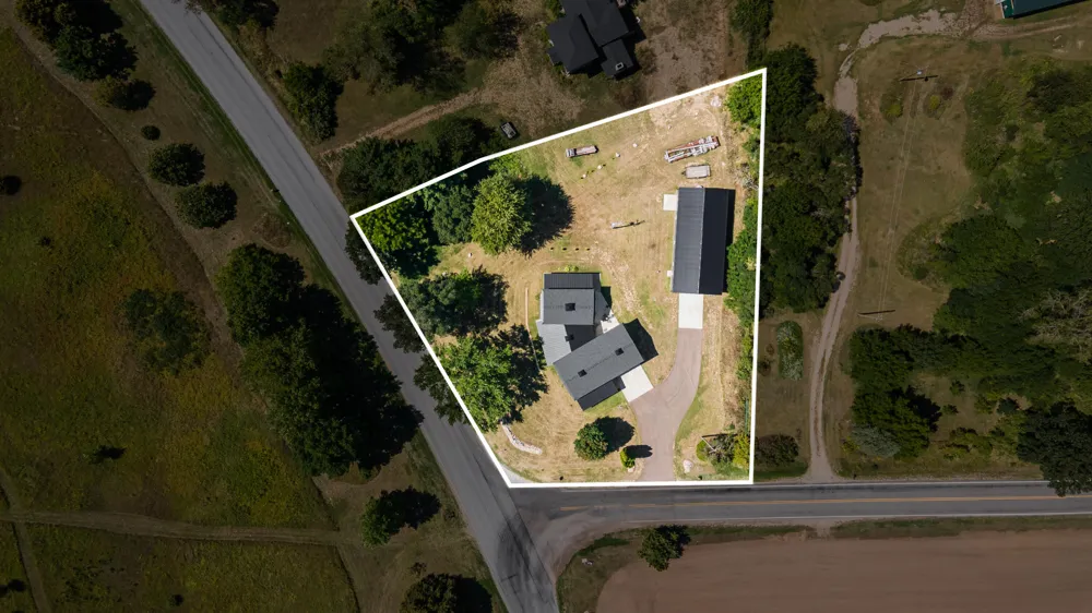 10268 Graham Road Plainwell, MI 49080