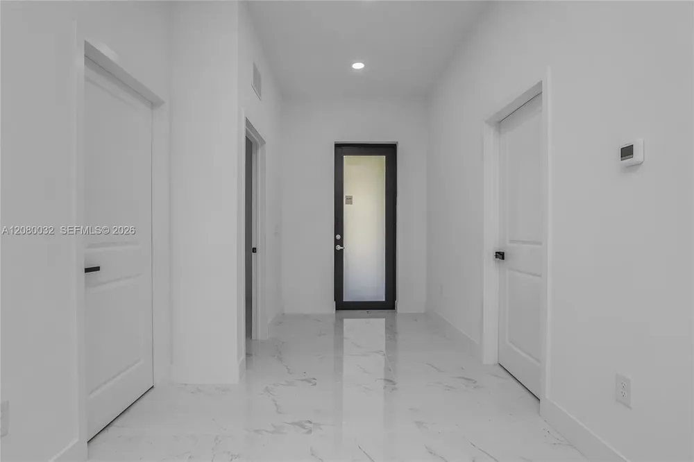 1208 NE 19TH ST Cape Coral, FL 33909